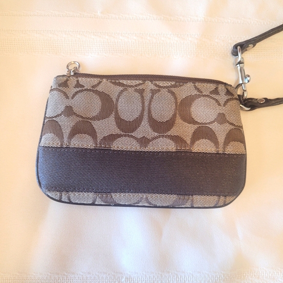 Coach Signature Logo Wristlet Khaki/Brown Stripe EUC - Picture 2 of 7
